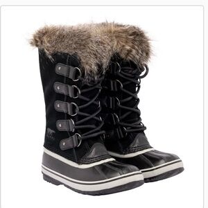 Brand new in Box Sorel Black and Brown Winter Boots with Fur size 7